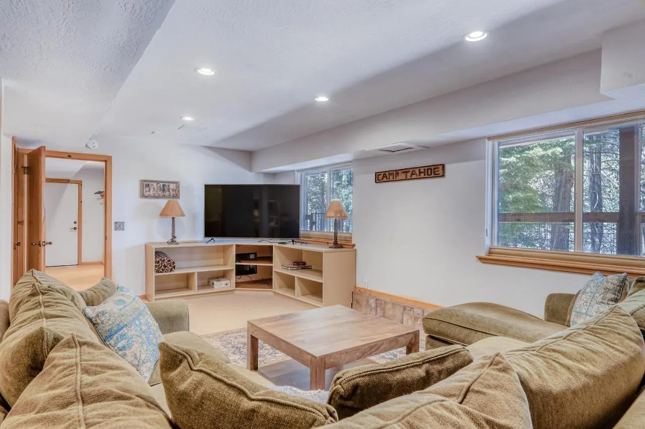 Log Estate - Falcon Ridge Truckee