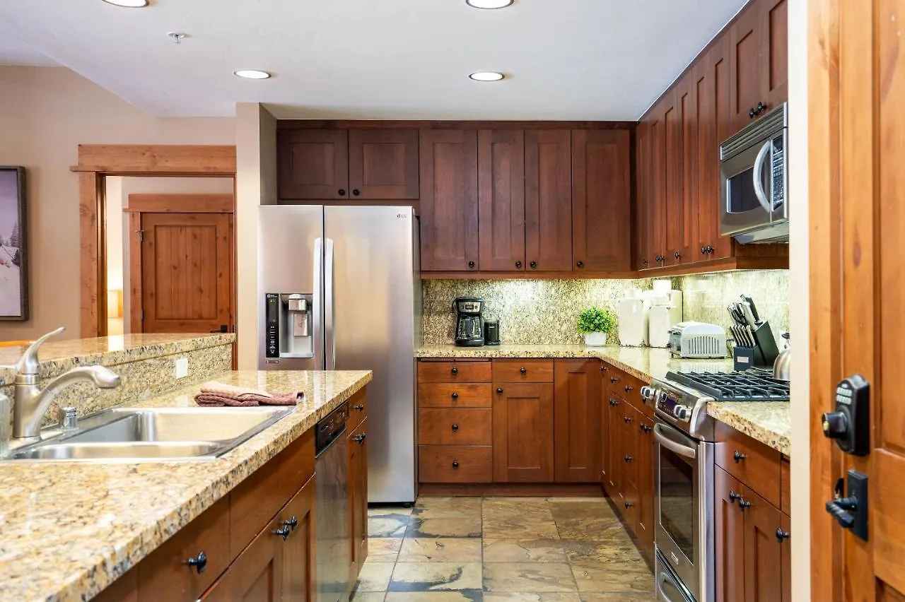 Holiday home New Listing! Family-friendly Northstar Village - Big Horn 304 Truckee