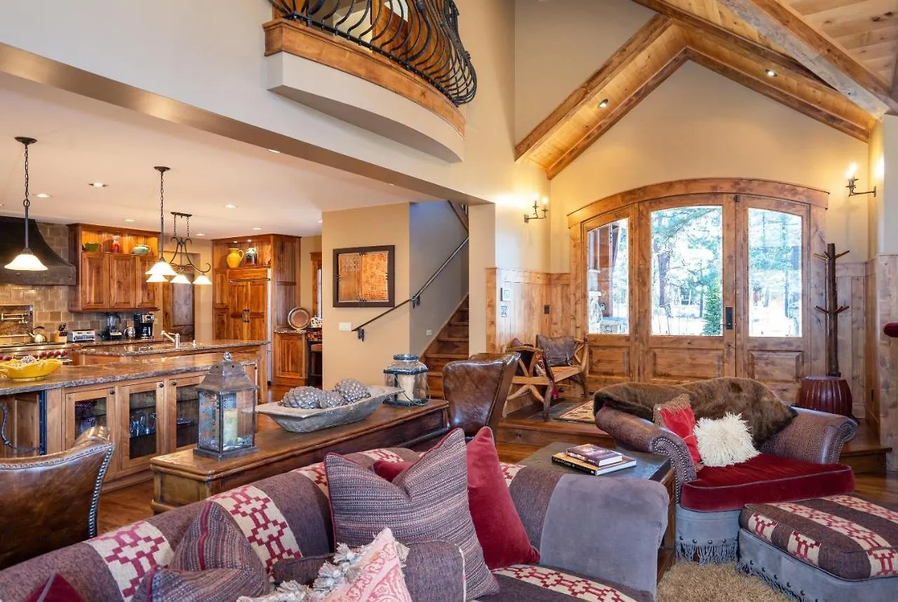 Luxury 4bd Located At Old Greenwood! Truckee