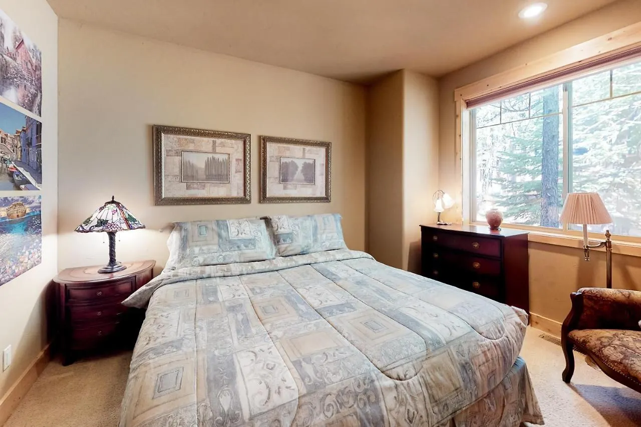 Tahoe Donner Escape Holiday home Truckee