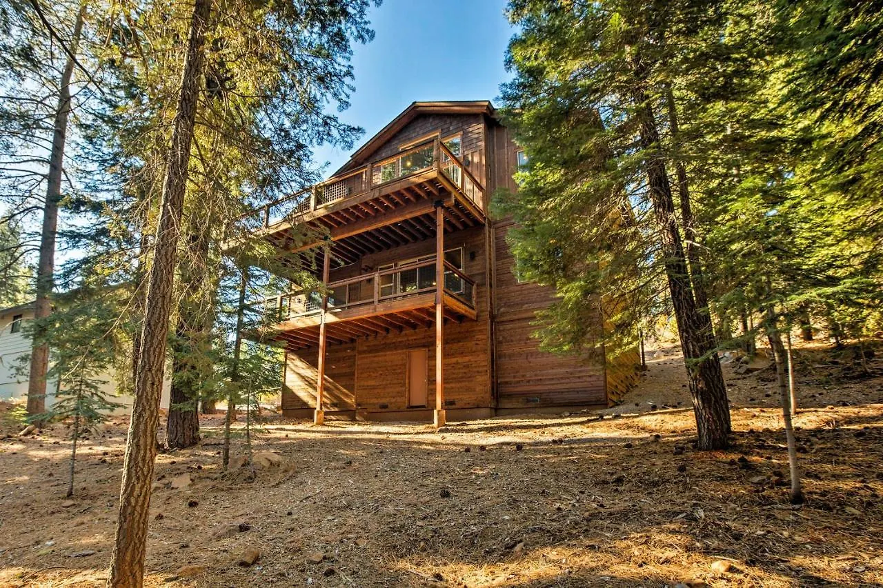 Holiday home Saint Bernard - Luxurious Upscale Comfy Mountain Retreat Hot Tub Gas Bbq With Level 2 Ev Connection Truckee