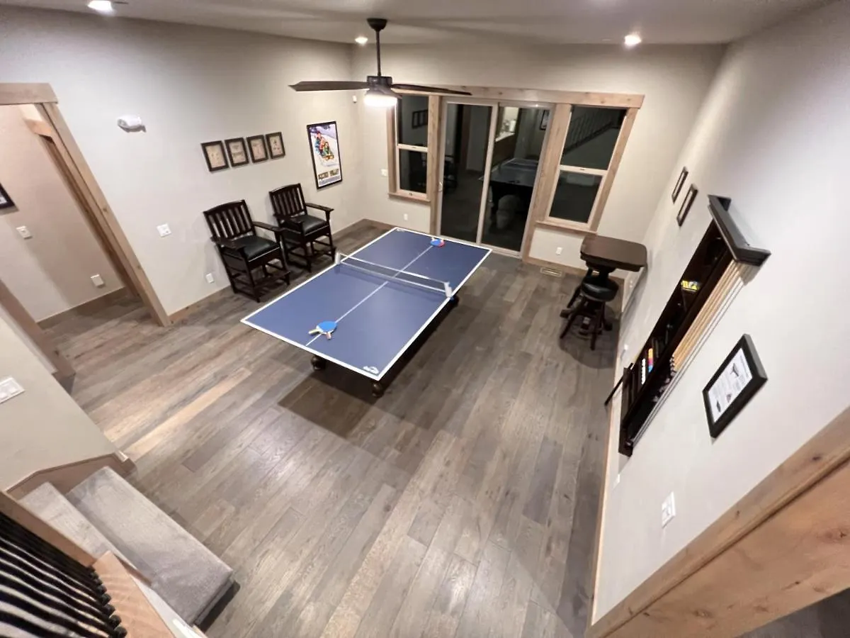 Saint Bernard - Luxurious Upscale Comfy Mountain Retreat Hot Tub Gas Bbq With Level 2 Ev Connection