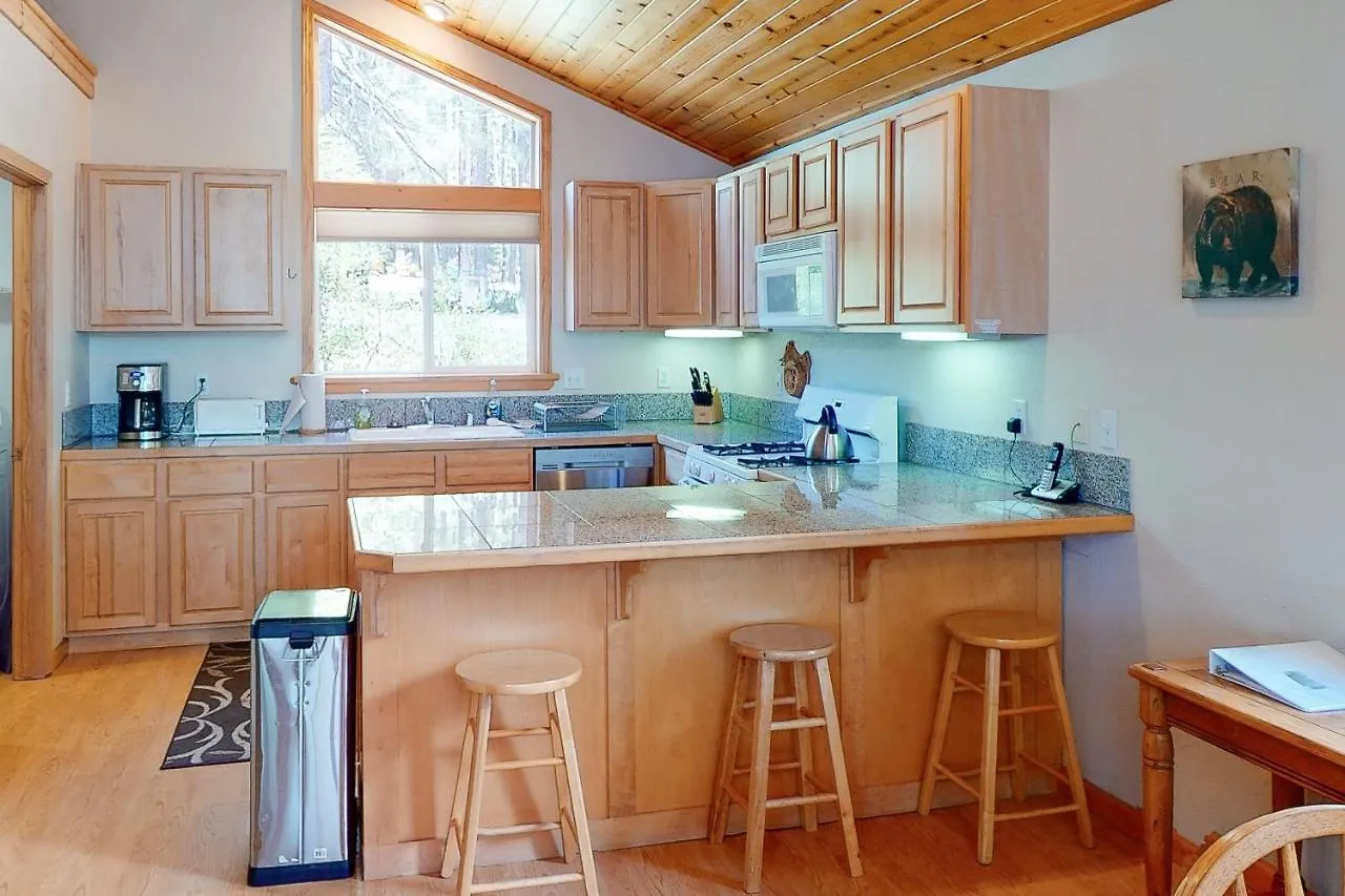 Falcon Point Manor Holiday home