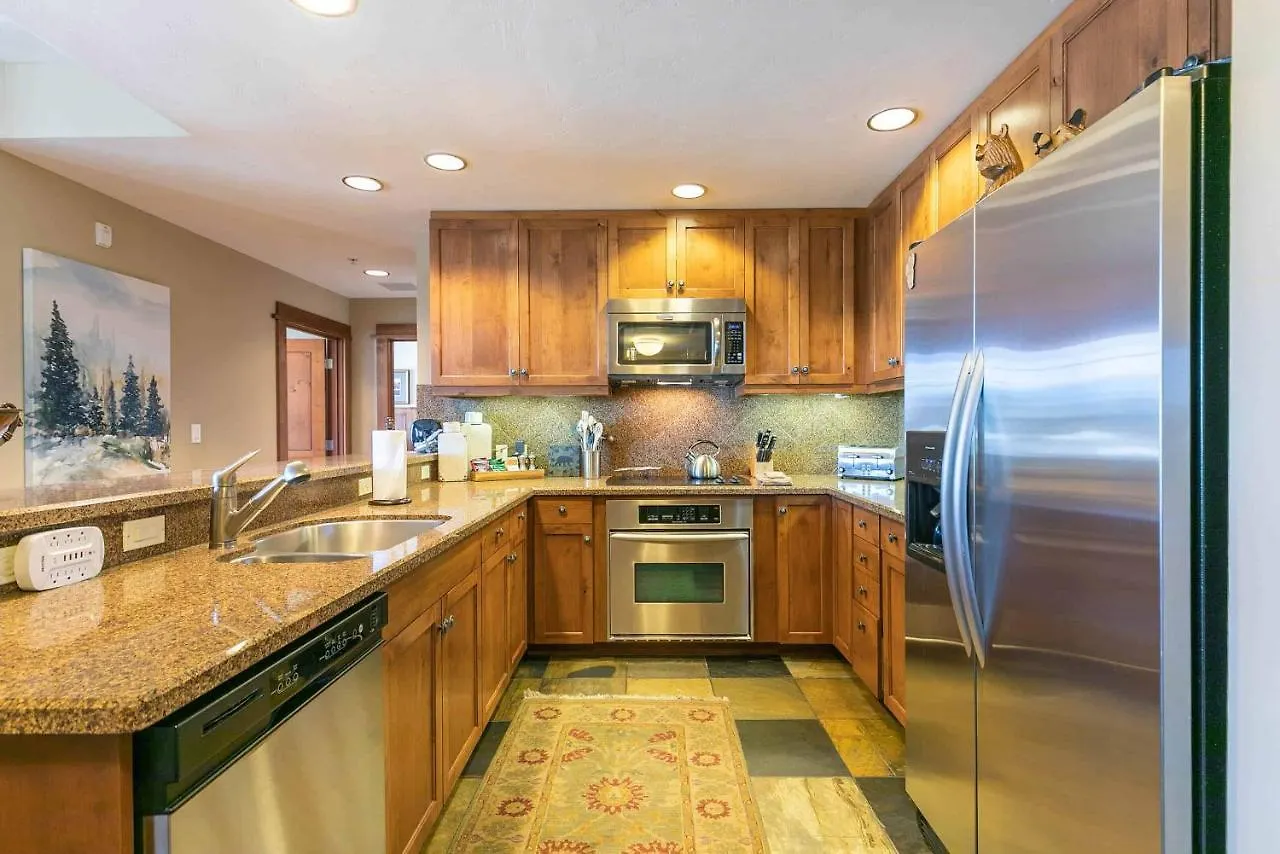 East West Hospitality At Tahoe Resort