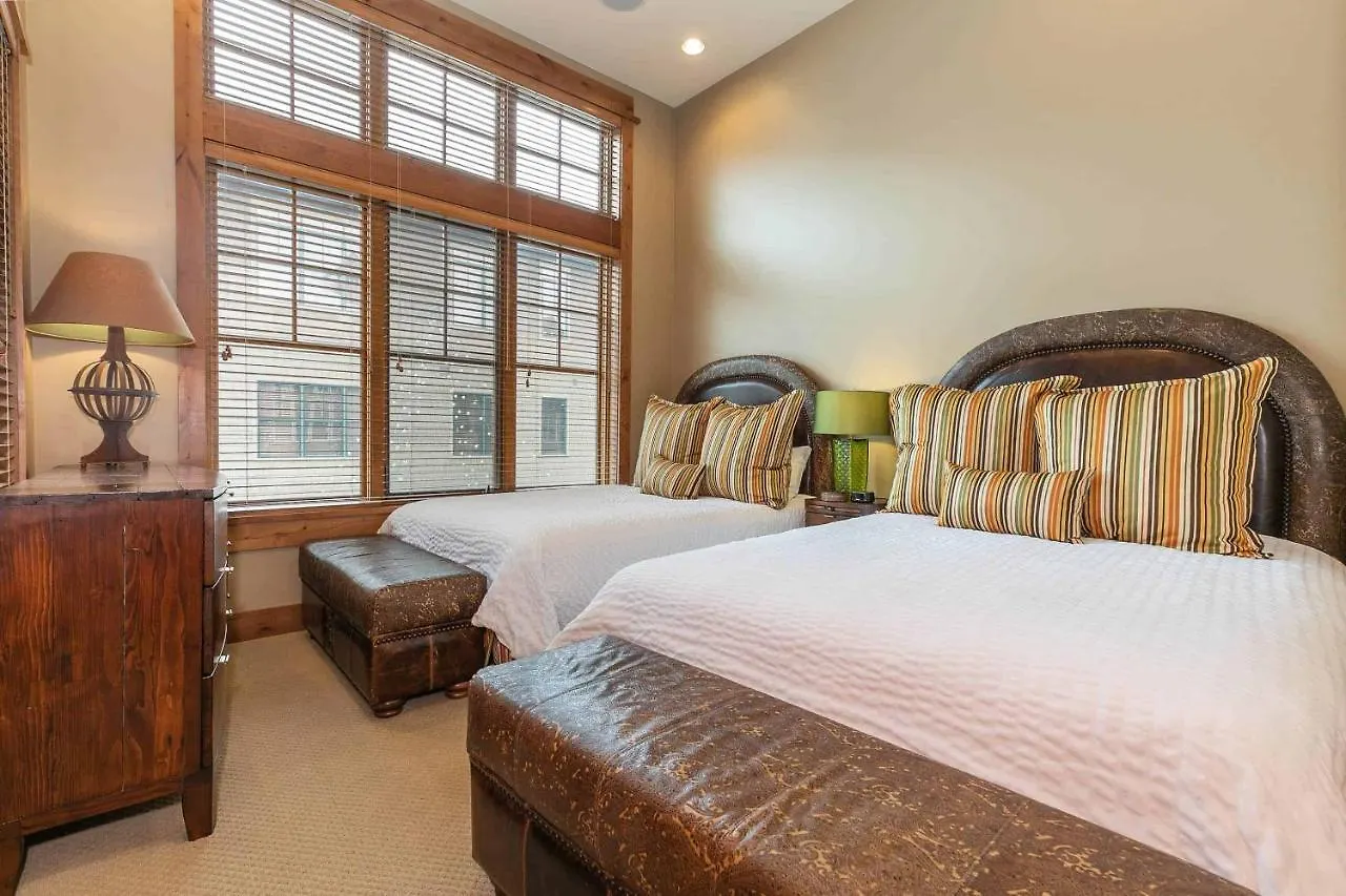 East West Hospitality At Tahoe
