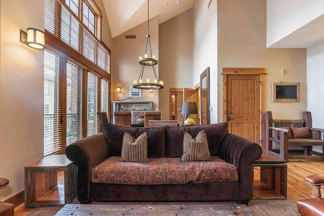 East West Hospitality At Tahoe