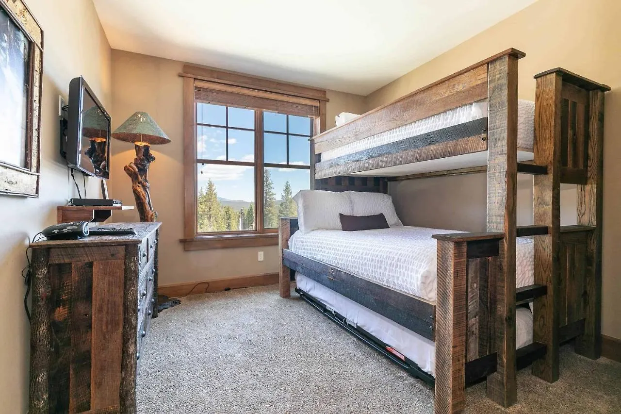 East West Hospitality At Tahoe Resort Truckee