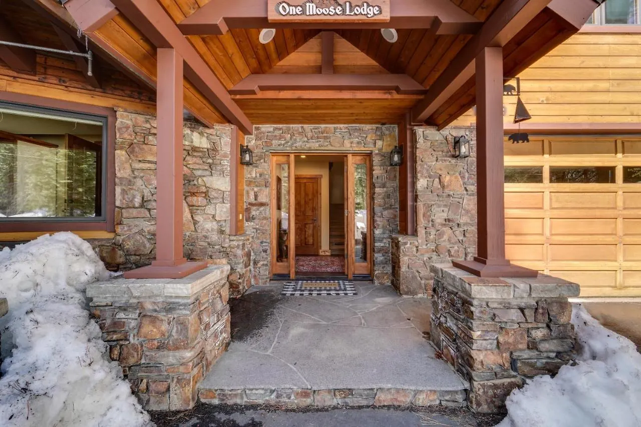 One Moose Tahoe Donner Vacation Rental! Truckee