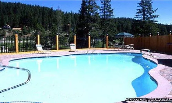 Donner Hotel 3*