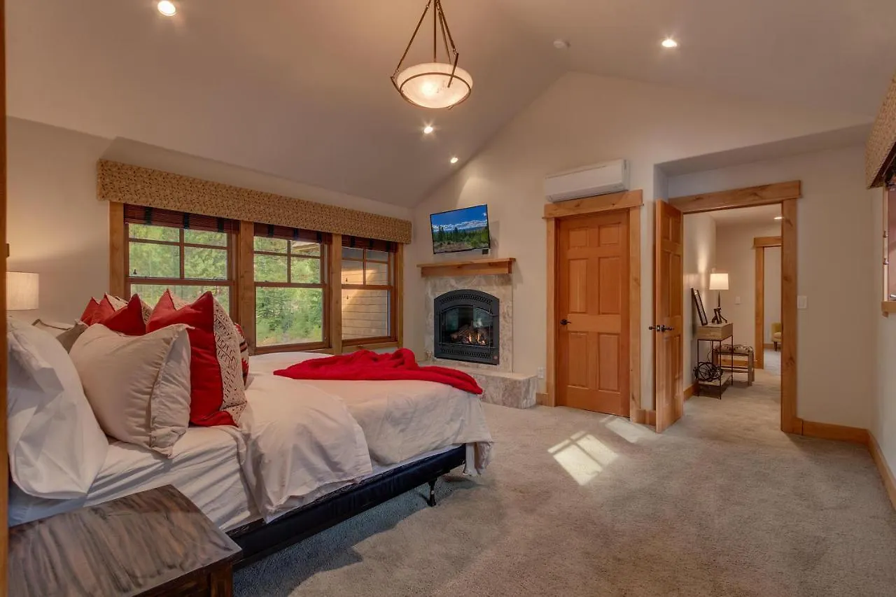 Pine Meadow At Gray Holiday home