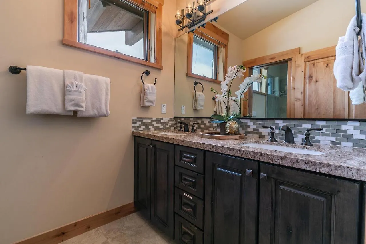 Holiday home Trestlewood At Schaffers Mill - Gorgeous 3 Bedroom W Golf Course Views - Extended Welcome! Truckee