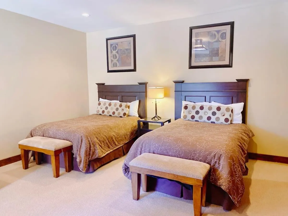 Luxury Northstar Home| Hot Tub| Walk To Lifts Holiday home *