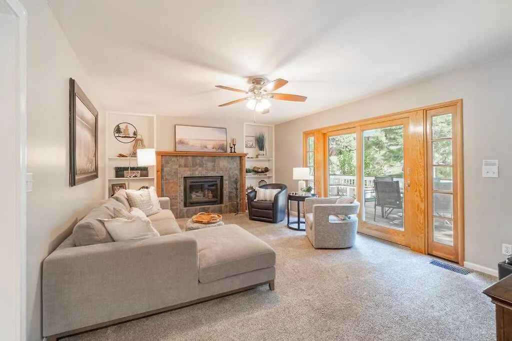 Mountain Retreat Family-friendly 3br-2ba Truckee