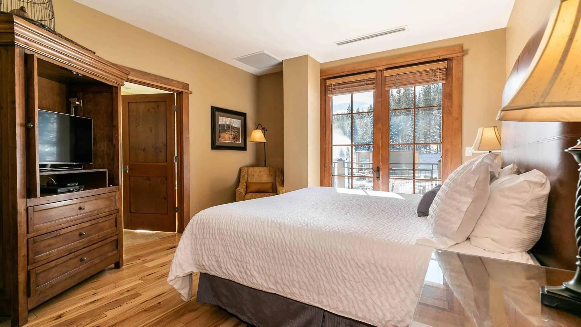 Iron Horse South 312 By East West Hospitality Apartment