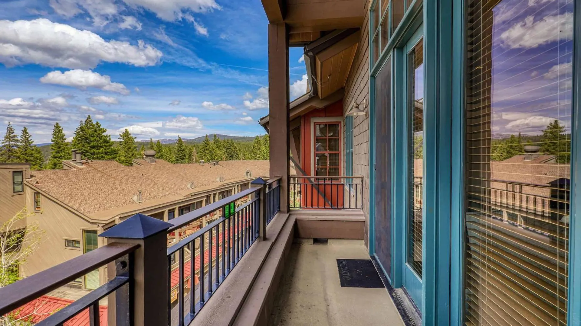 Iron Horse North 303 By East West Hospitality Apartment Truckee