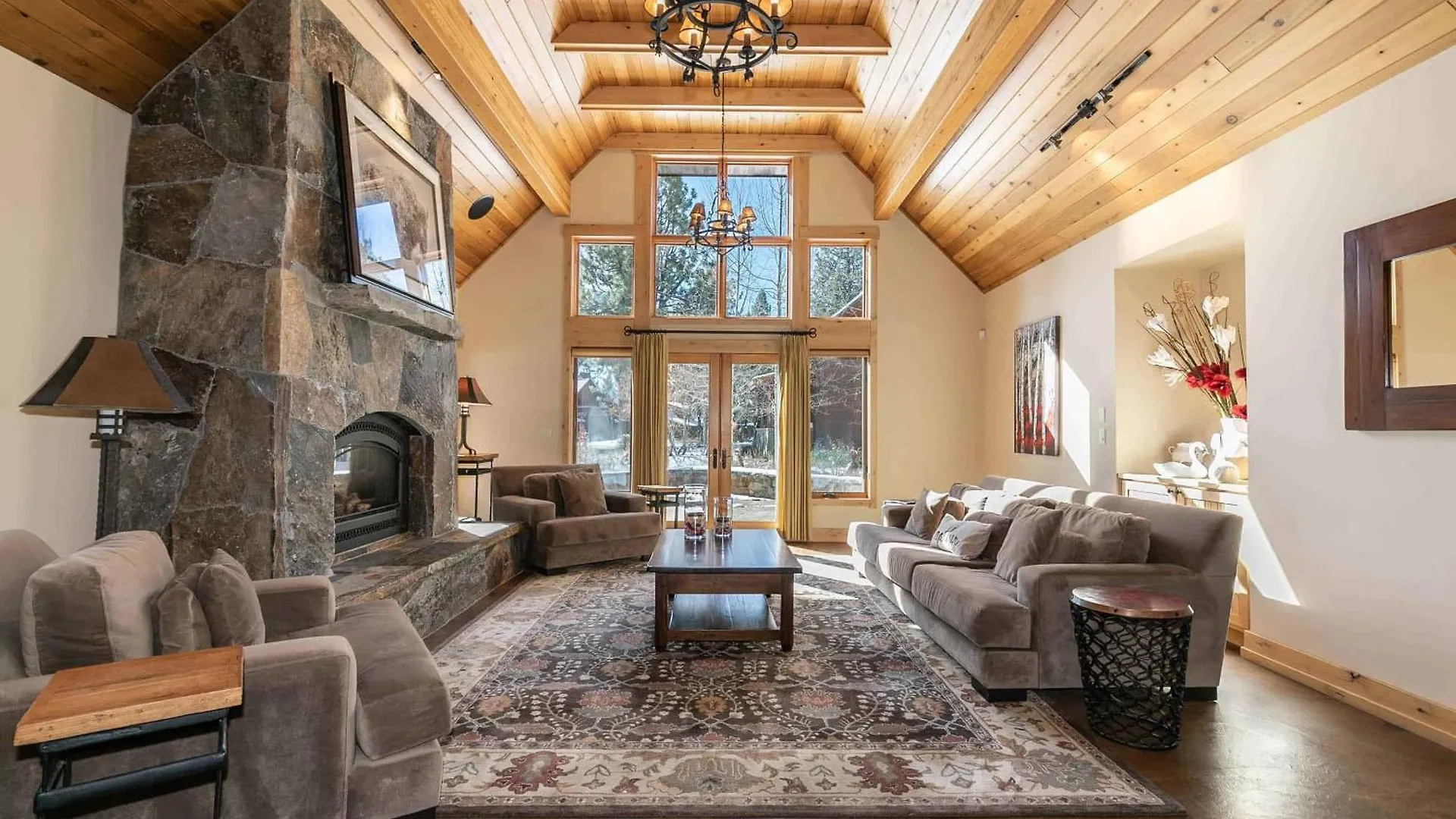Fairway Drive 13466 By East West Hospitality Truckee