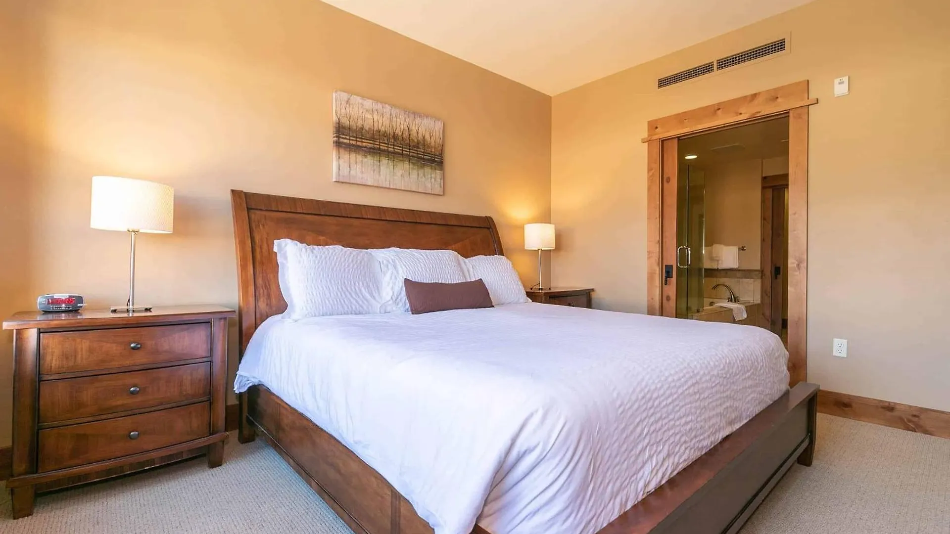 Catamount 301 By East West Hospitality Apartament *