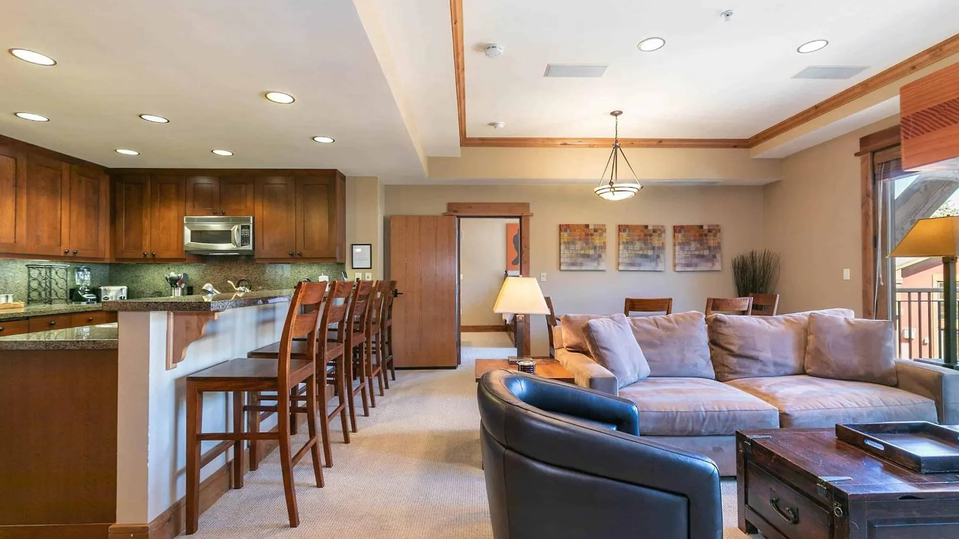 Catamount 301 By East West Hospitality Apartament *