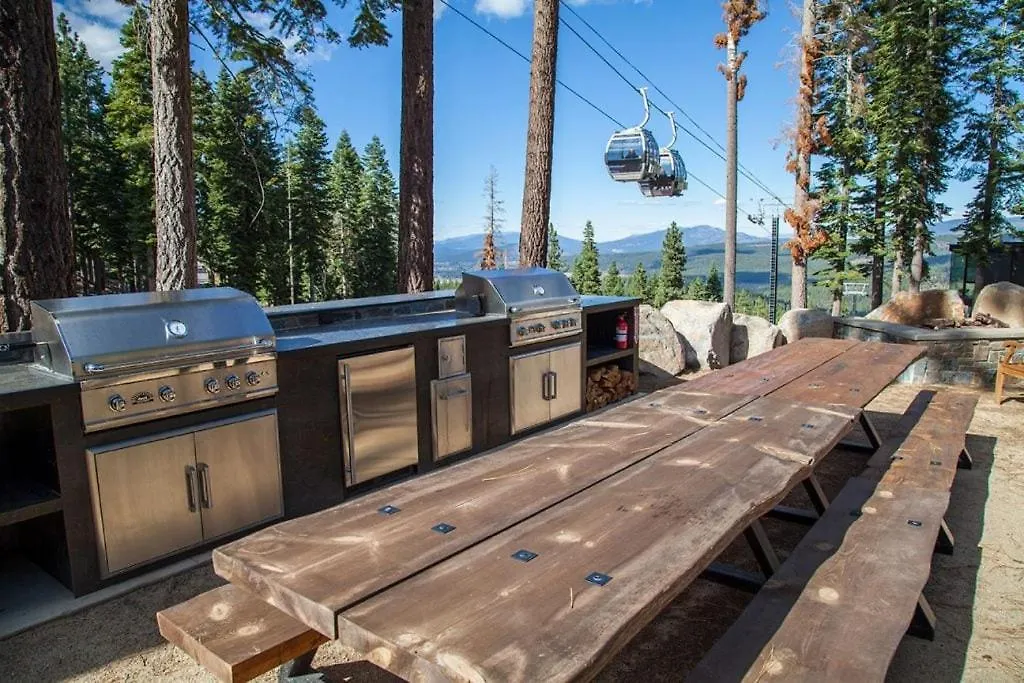Holiday home Mountainside - Luxury Northstar Ski-in Ski-out - Swimming Pool And Gym! *