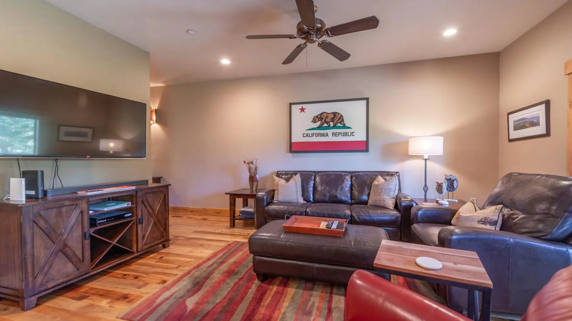 Apartmán Deluxe Townhome 3bdr Dog Friendly Great Location *