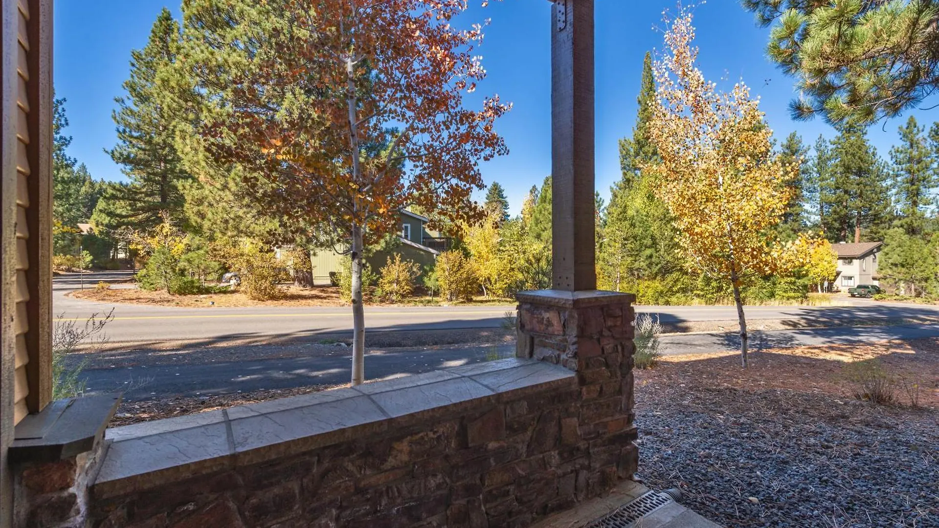 Deluxe Townhome 3bdr Dog Friendly Great Location