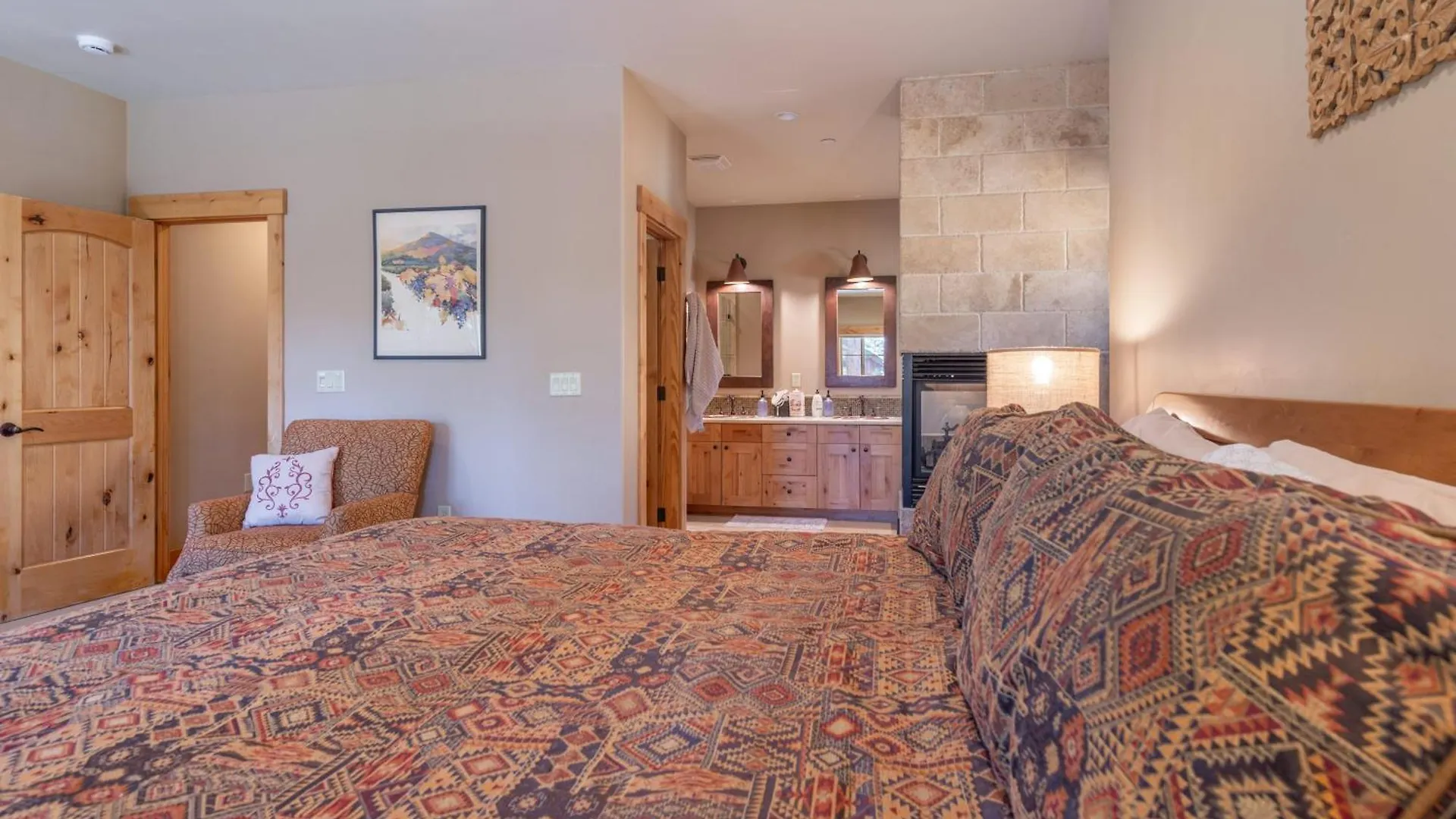 Deluxe Townhome 3bdr Dog Friendly Great Location Apartmán *