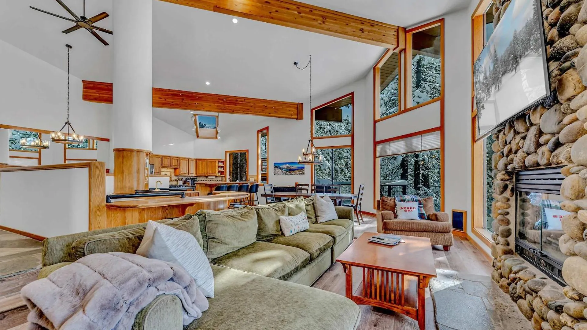 Luxury Retreat With Hot Tub And Sauna Truckee