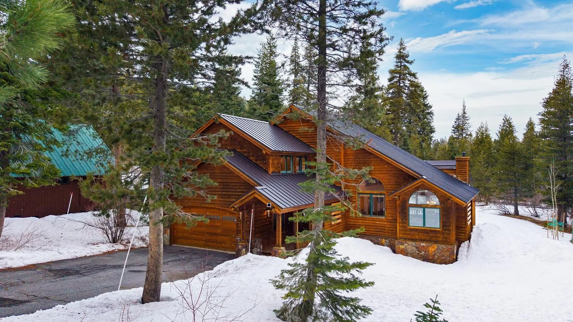 Semesterbostad Donner Ridge By Avantstay Minutes To Skiing Deck Ping Pong Pool Table Truckee