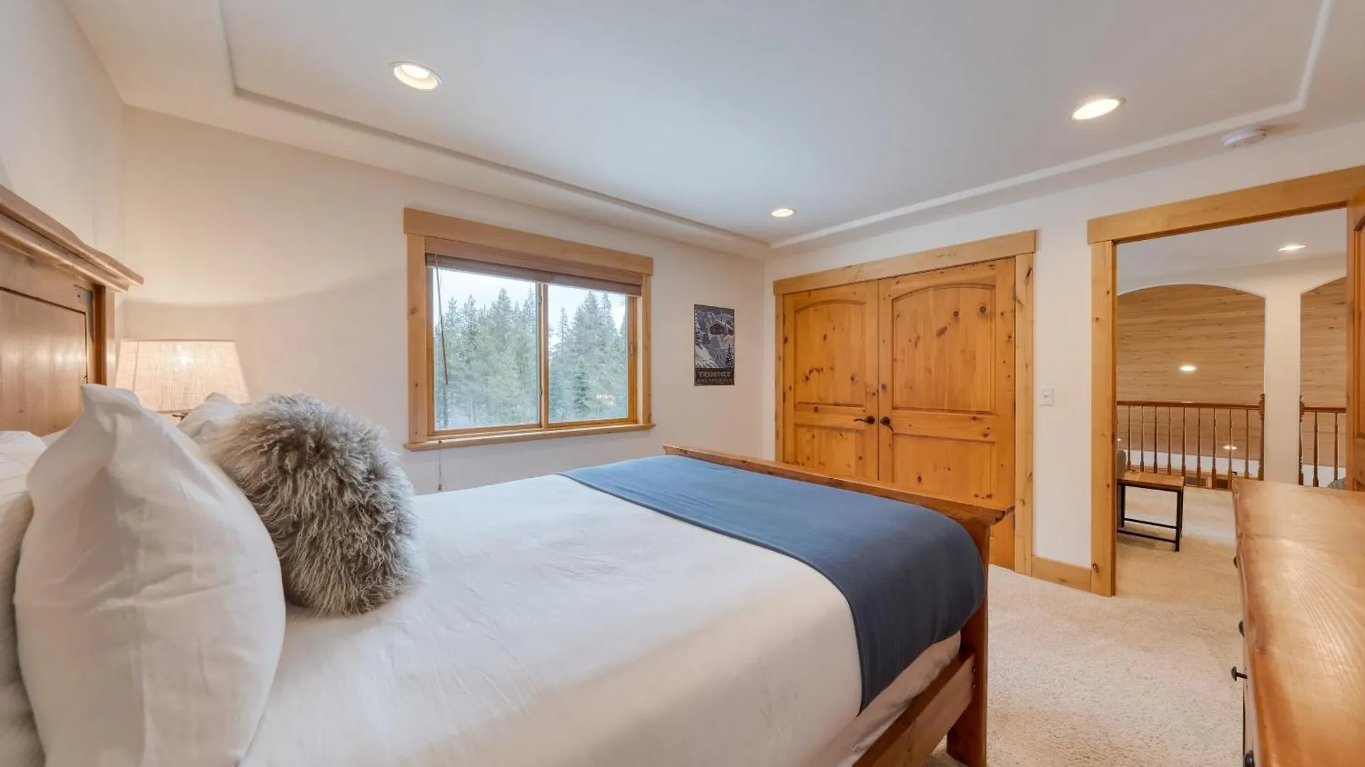 Donner Ridge By Avantstay Minutes To Skiing Deck Ping Pong Pool Table