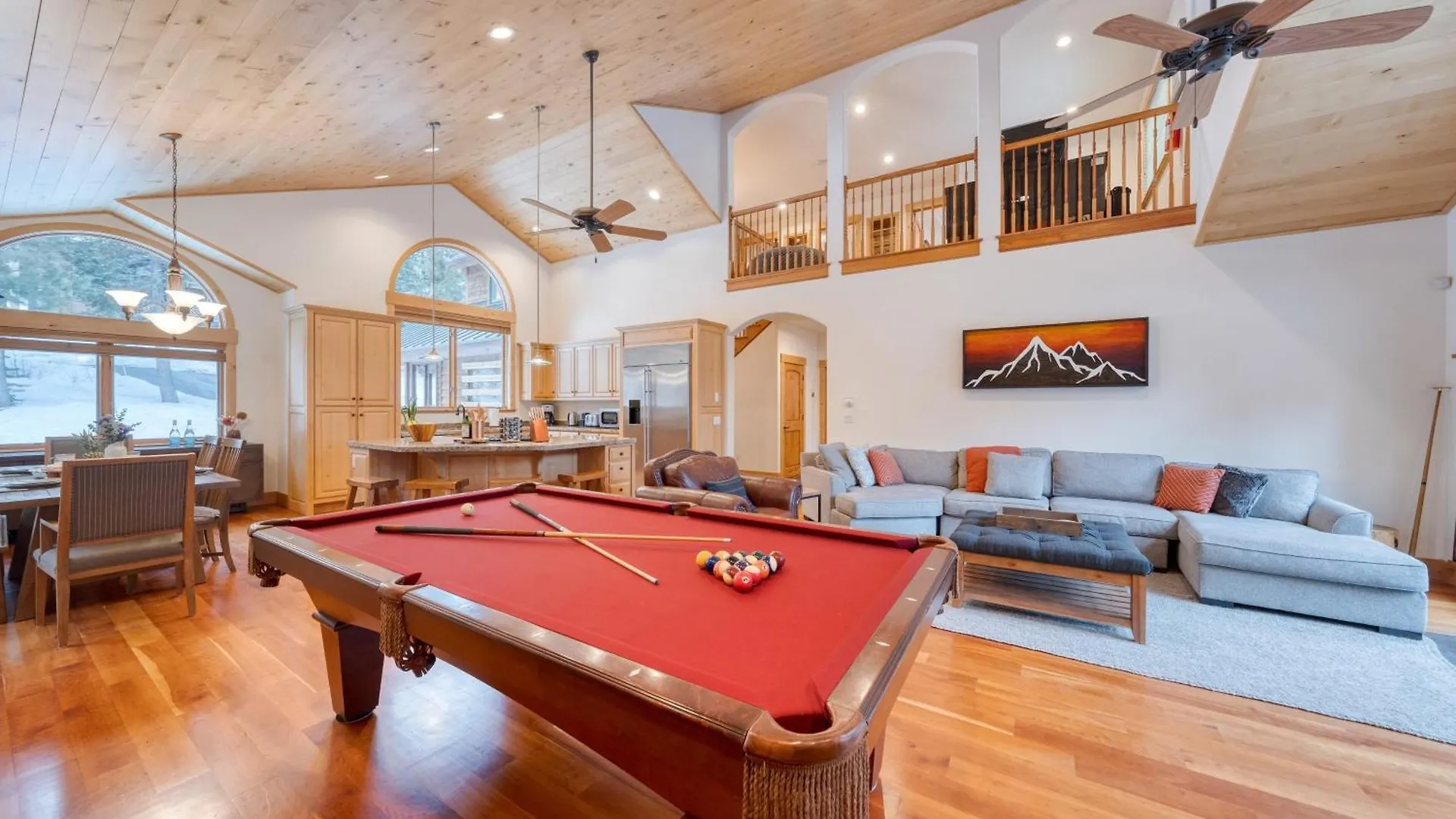 Donner Ridge By Avantstay Minutes To Skiing Deck Ping Pong Pool Table Semesterbostad Truckee