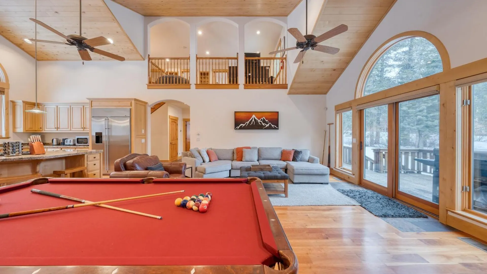 Donner Ridge By Avantstay Minutes To Skiing Deck Ping Pong Pool Table Semesterbostad *