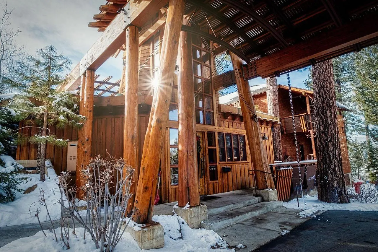 Gravity Haus Truckee-tahoe ホテル