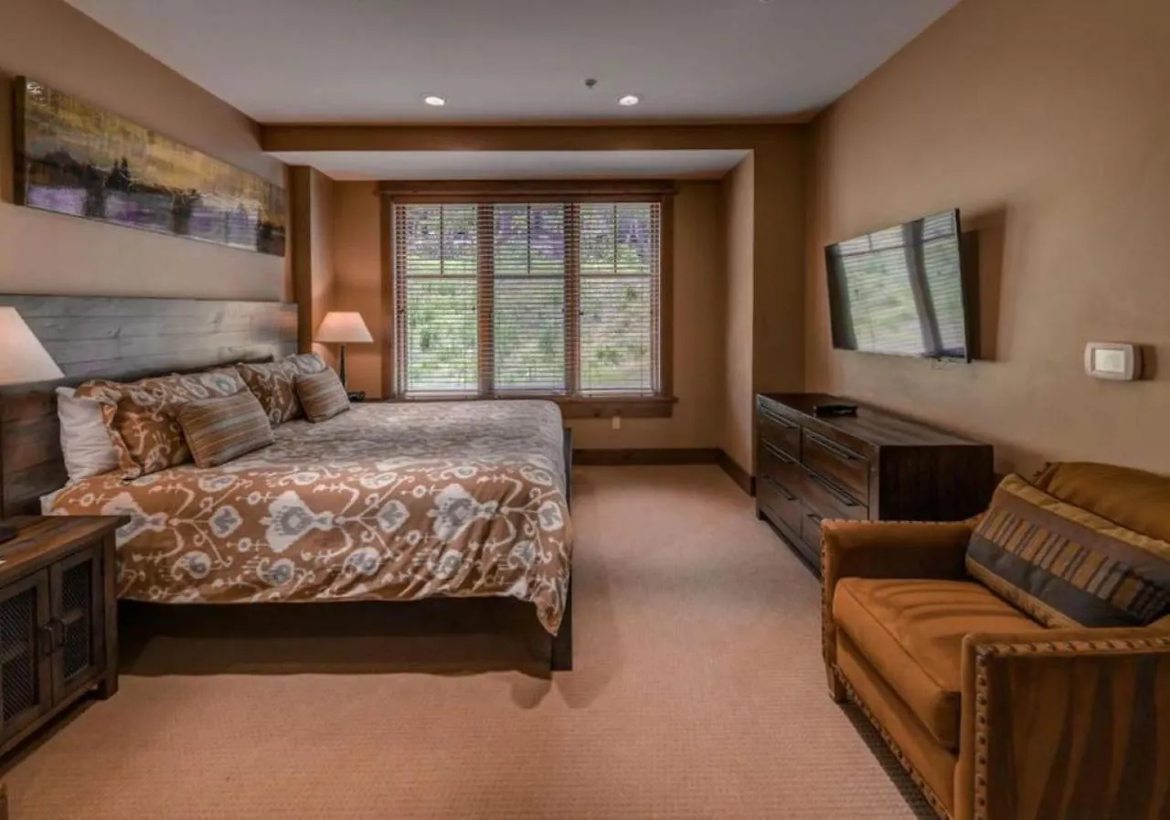 East West Hospitality At Tahoe Resort 4*