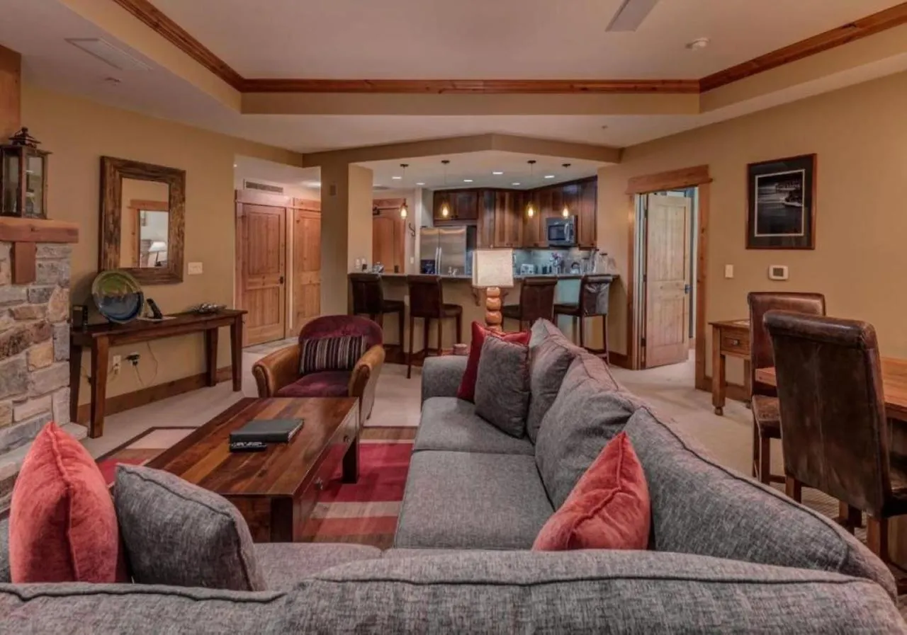 East West Hospitality At Tahoe Truckee