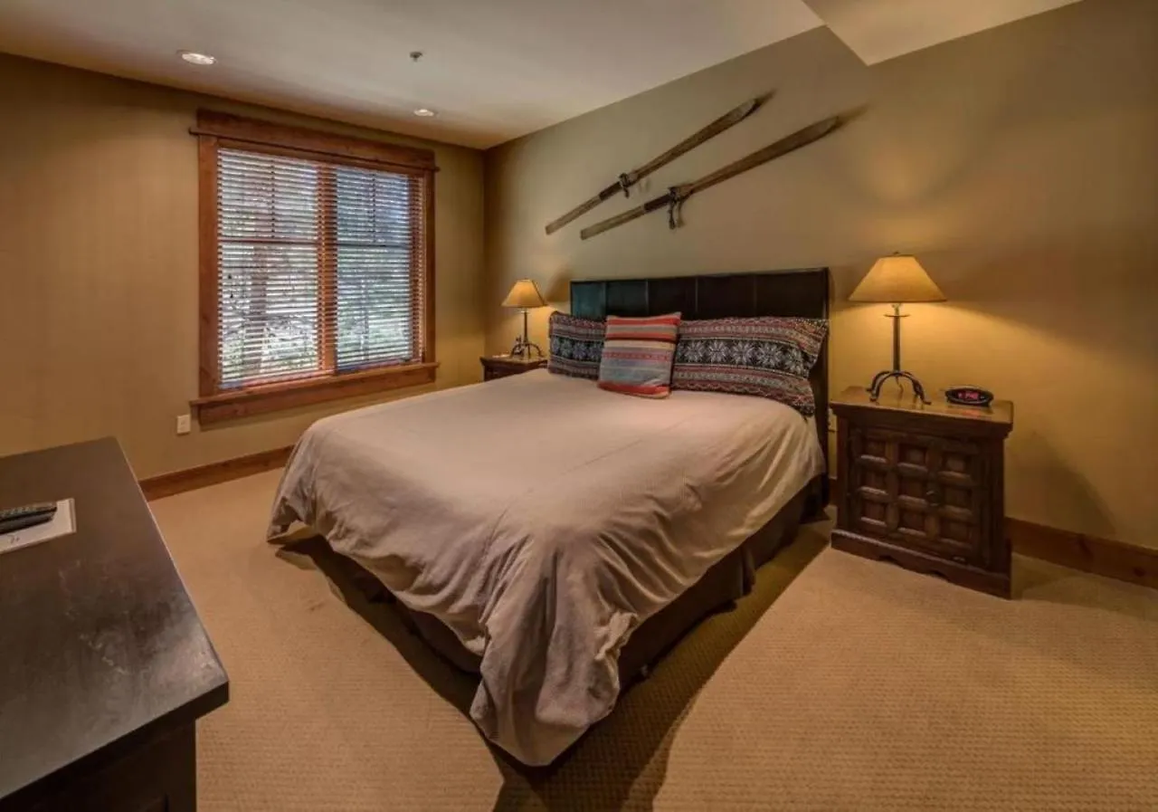 East West Hospitality At Tahoe Resort