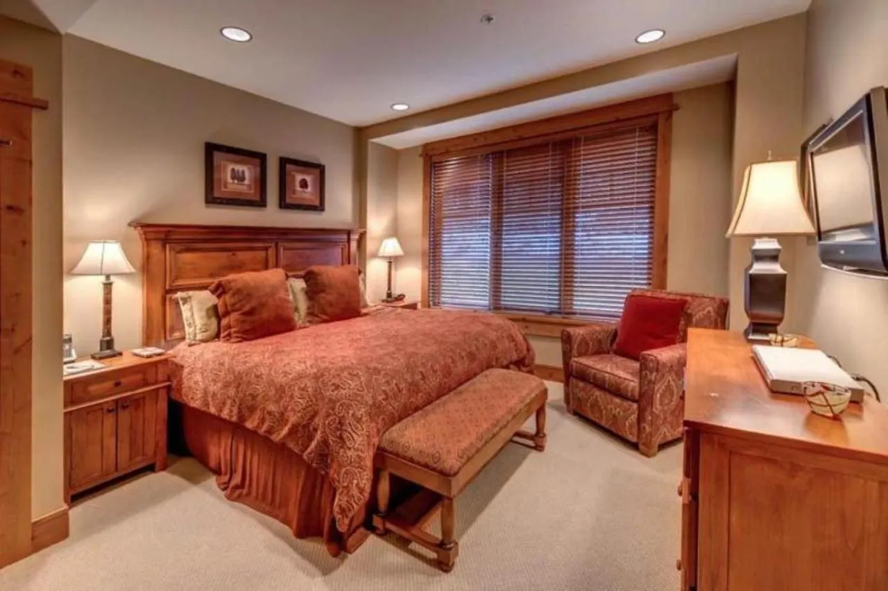 East West Hospitality At Tahoe Resort 4*