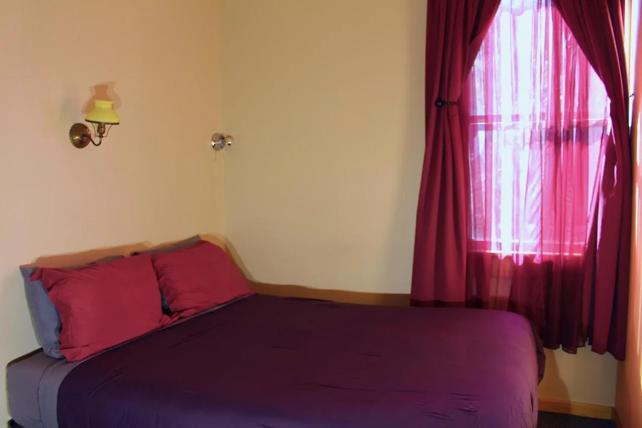 Hostel Redlight Historic Bunk Hotel&speakeasy Truckee