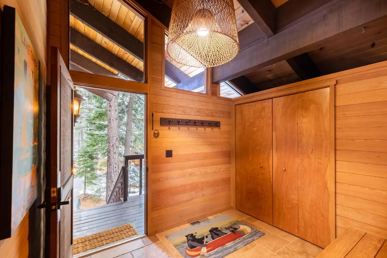 بيت للعطل Beautiful 4-bedroom Contemporary Mountain *