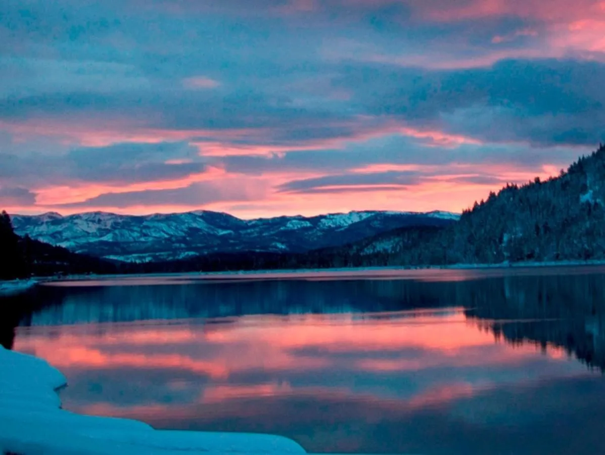 Donner Village 2*