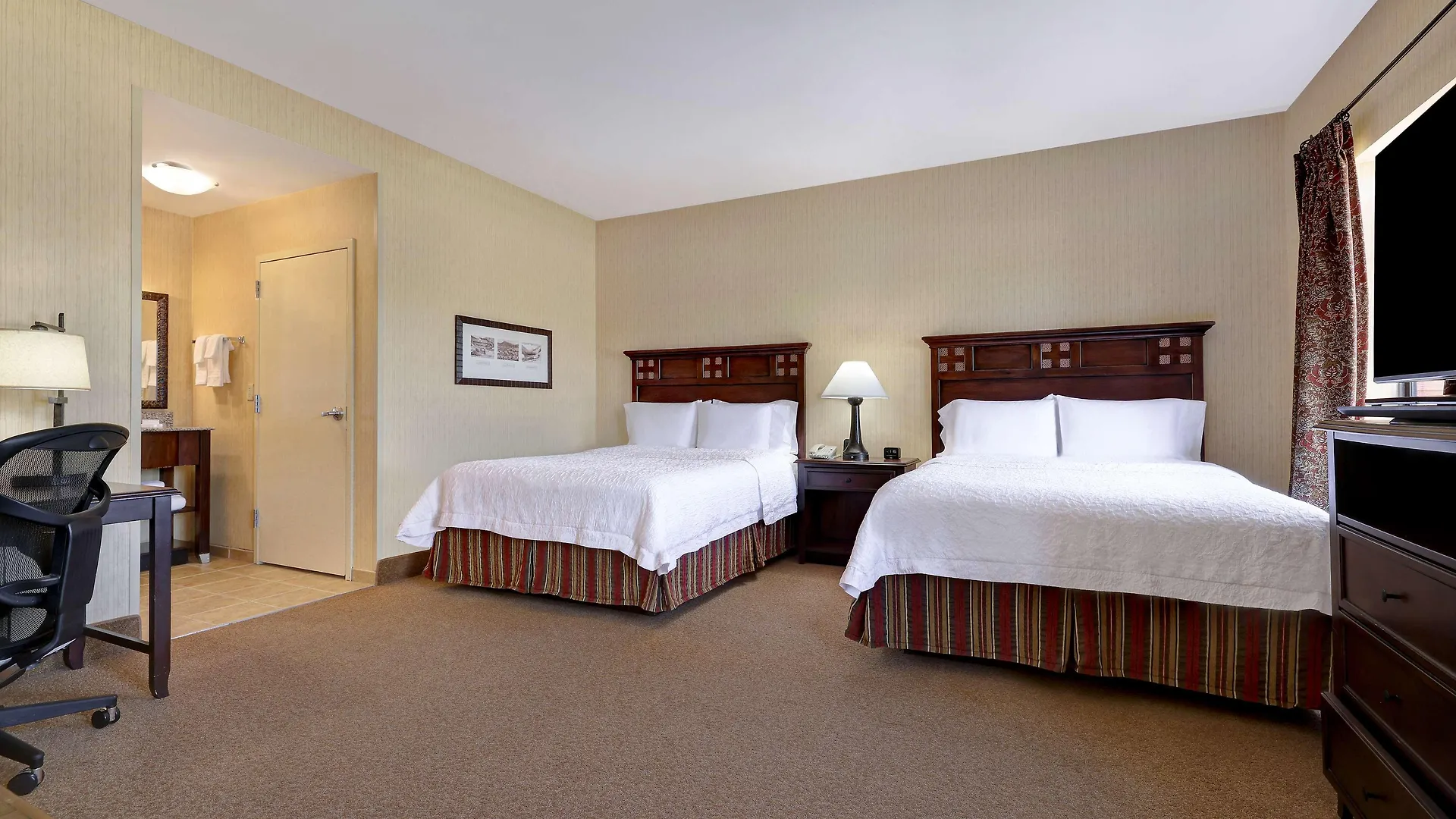 Hotel Martis Valley Lodge, Tapestry Collection By Hilton Truckee