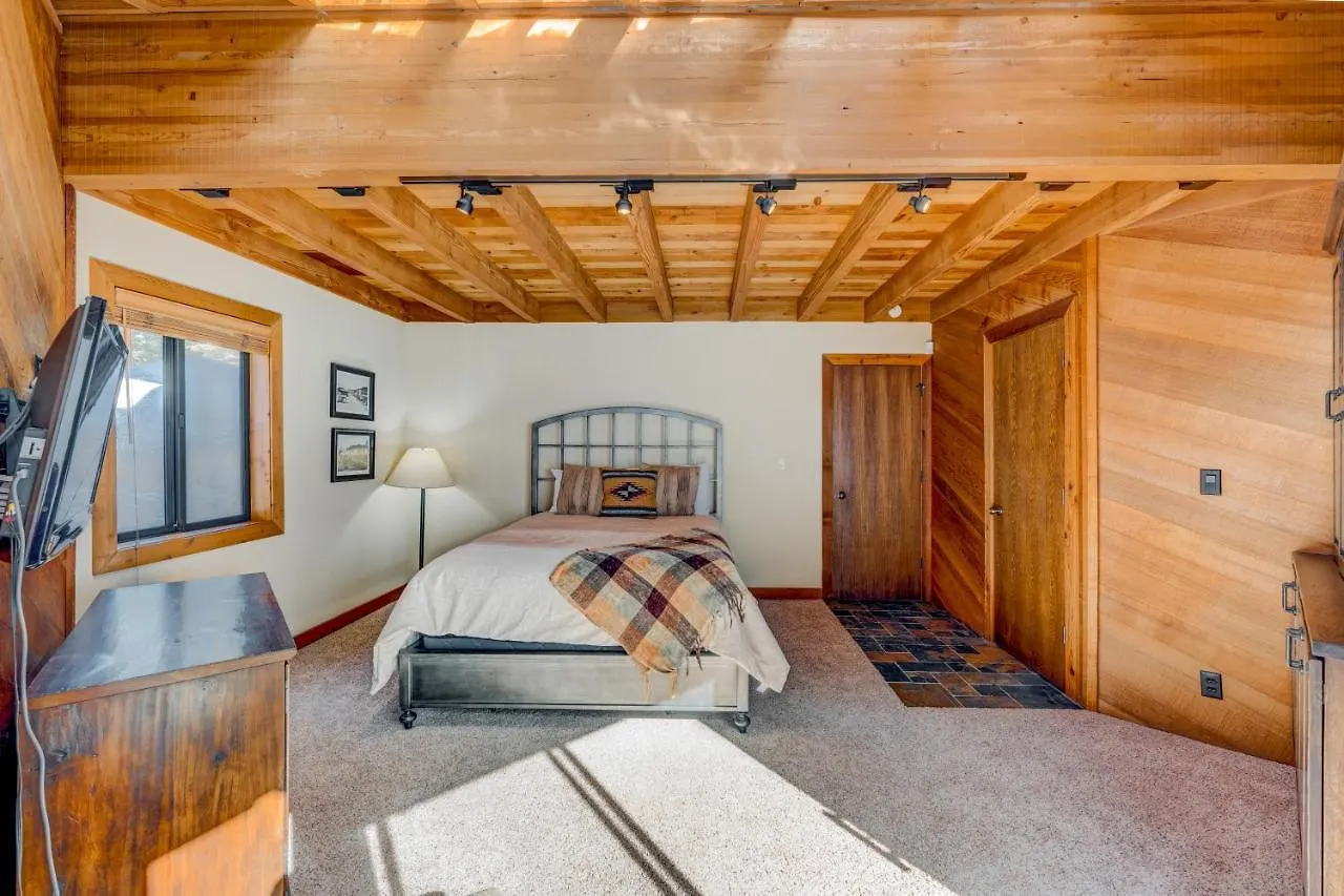 North Star Mountain Retreat