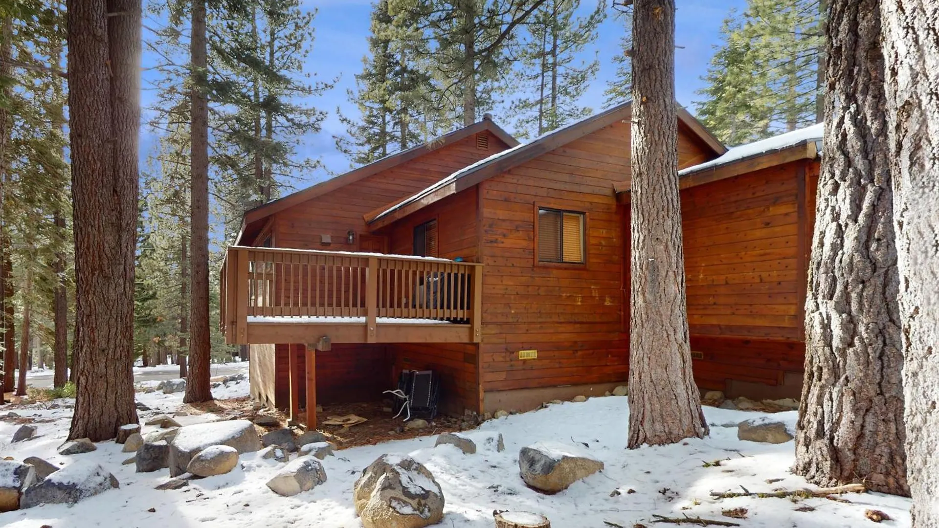 Cozy Tahoe Donner Retreat Траки