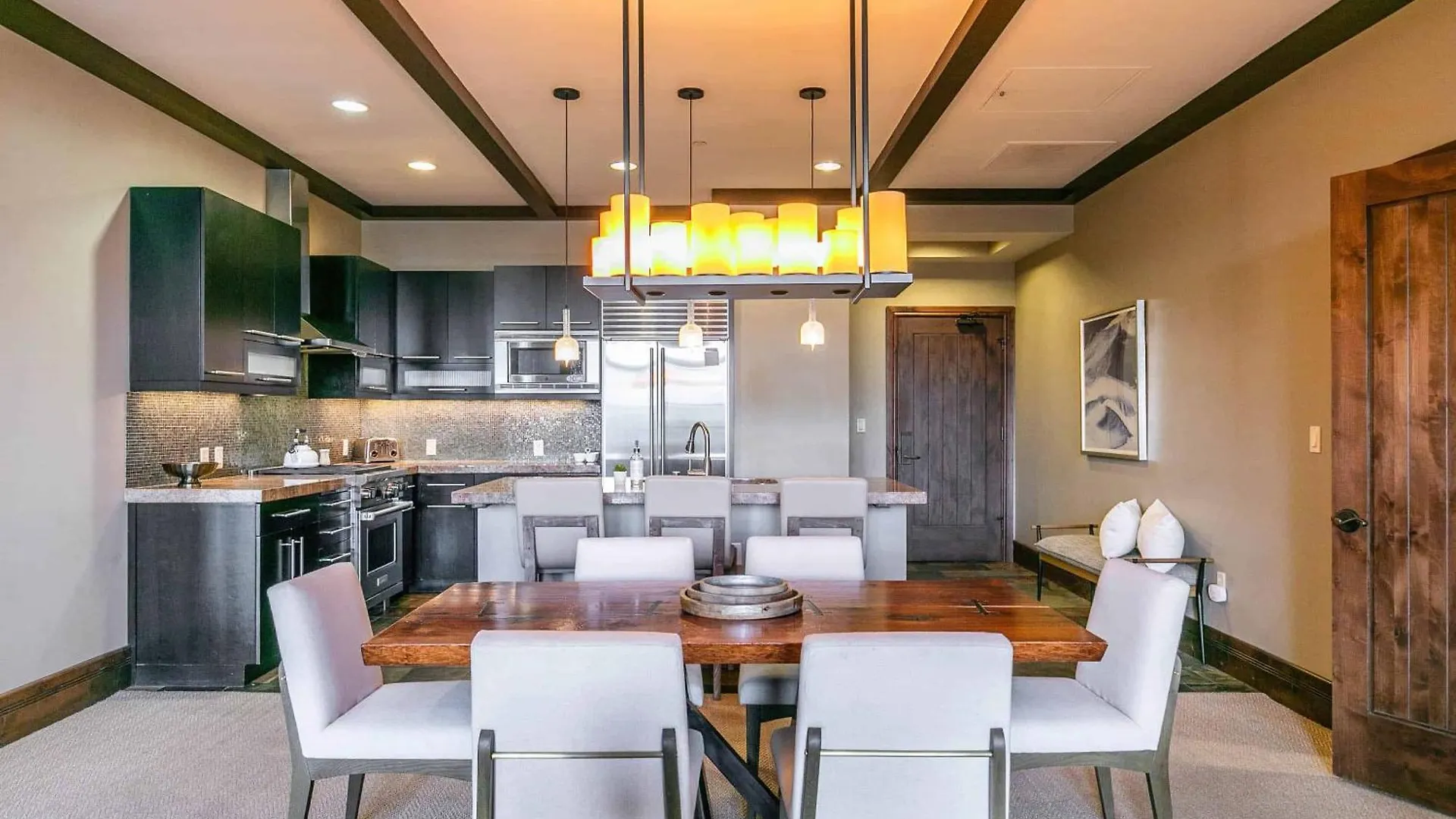 Apartment One Village Place 502 By East West Hospitality