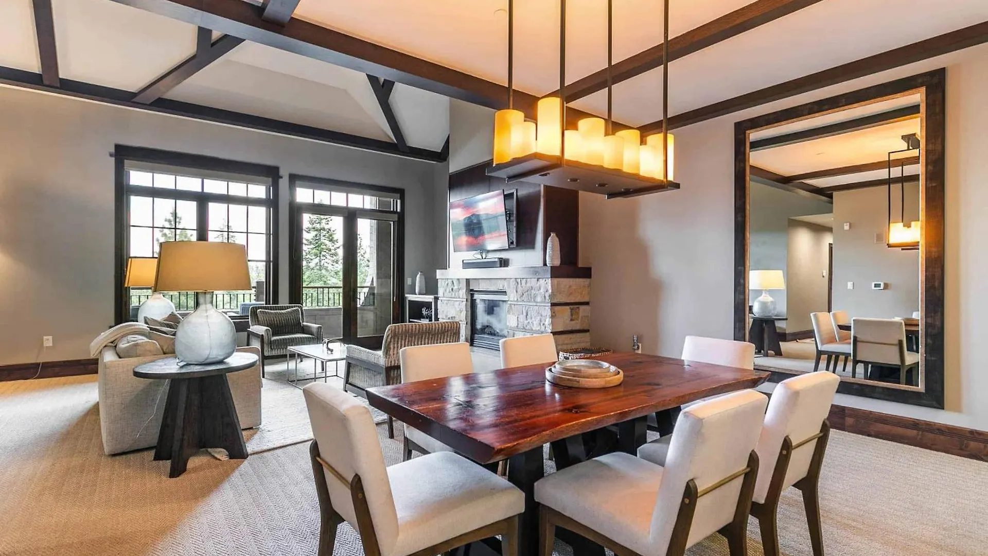 Apartment One Village Place 502 By East West Hospitality