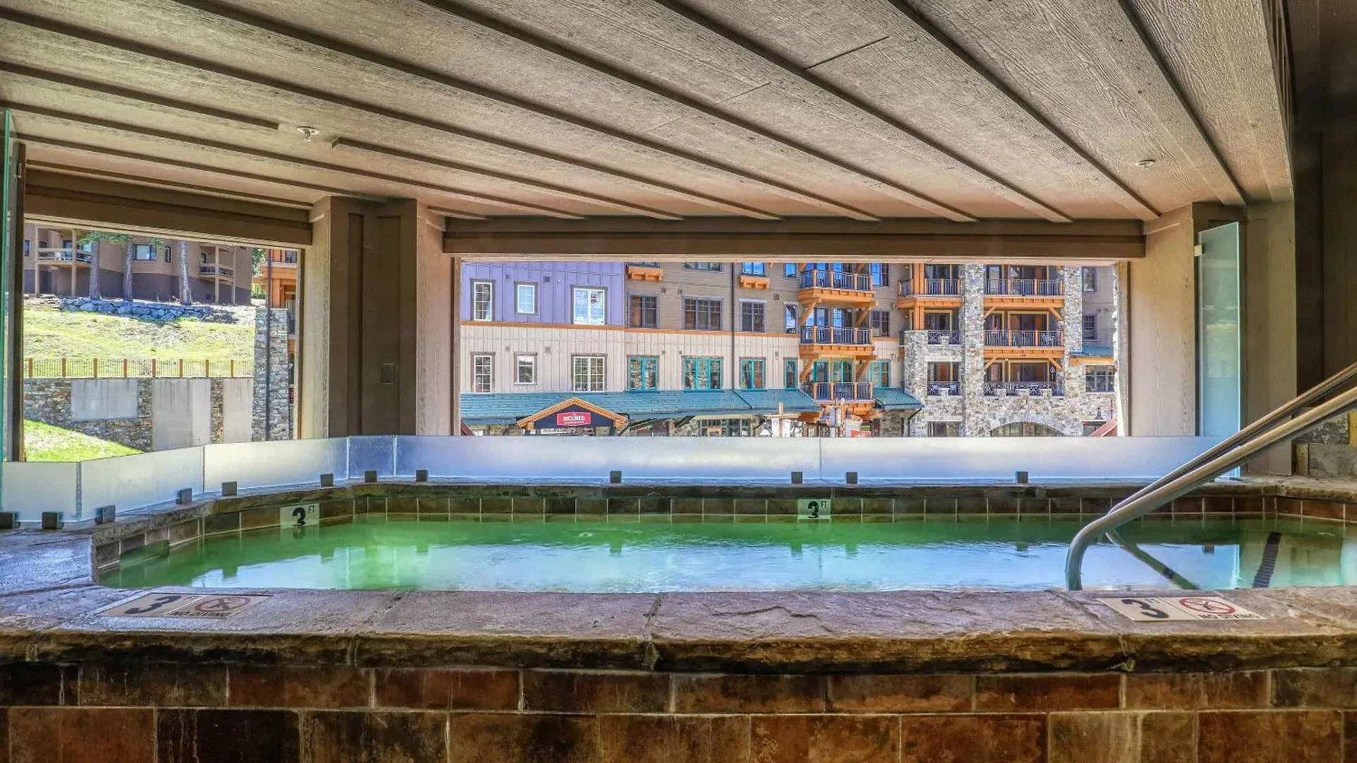 One Village Place 502 By East West Hospitality *