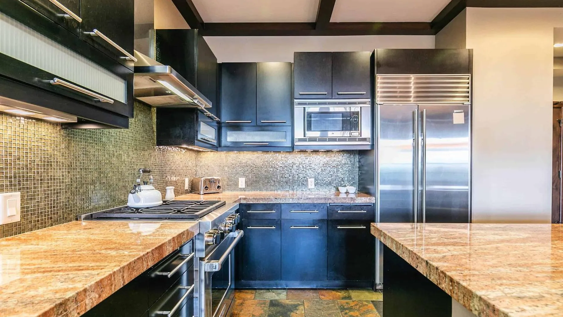 One Village Place 502 By East West Hospitality Apartment *
