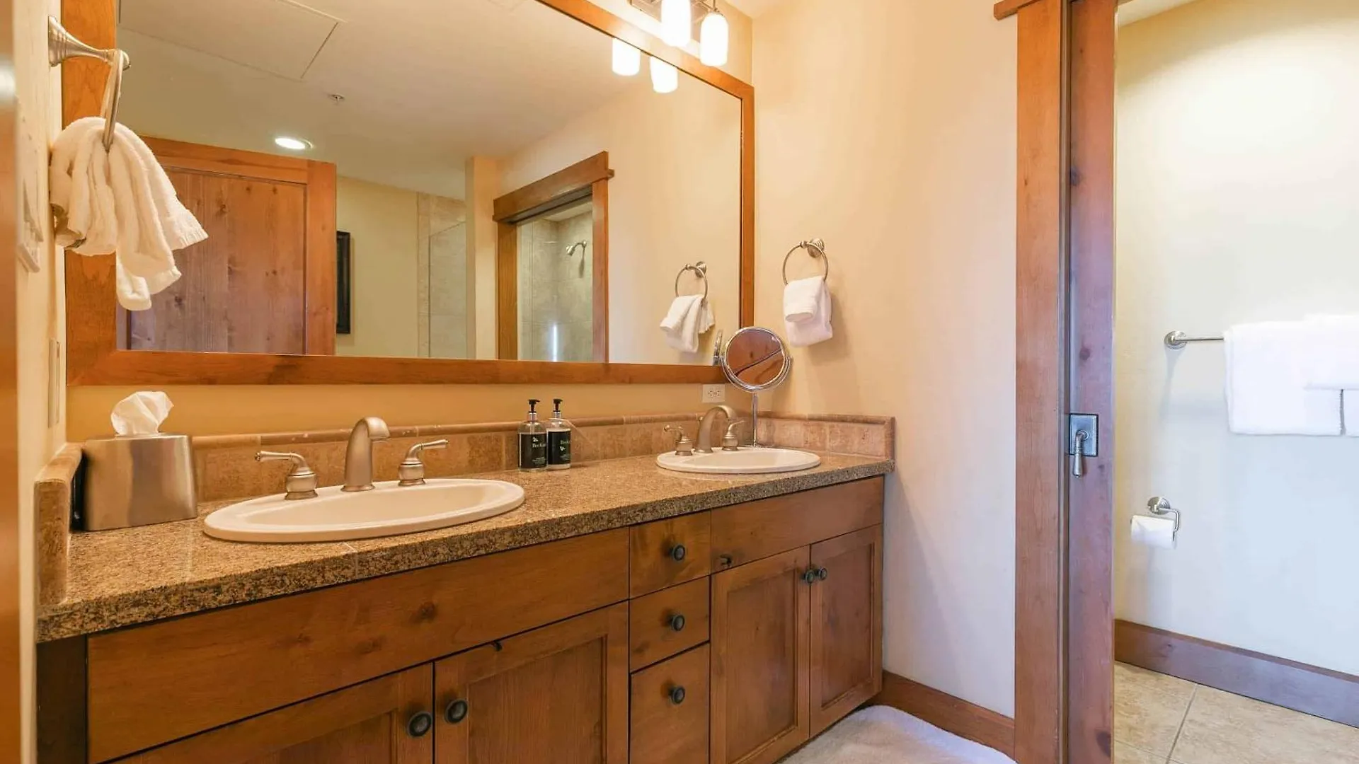 Iron Horse North 307 By East West Hospitality Truckee