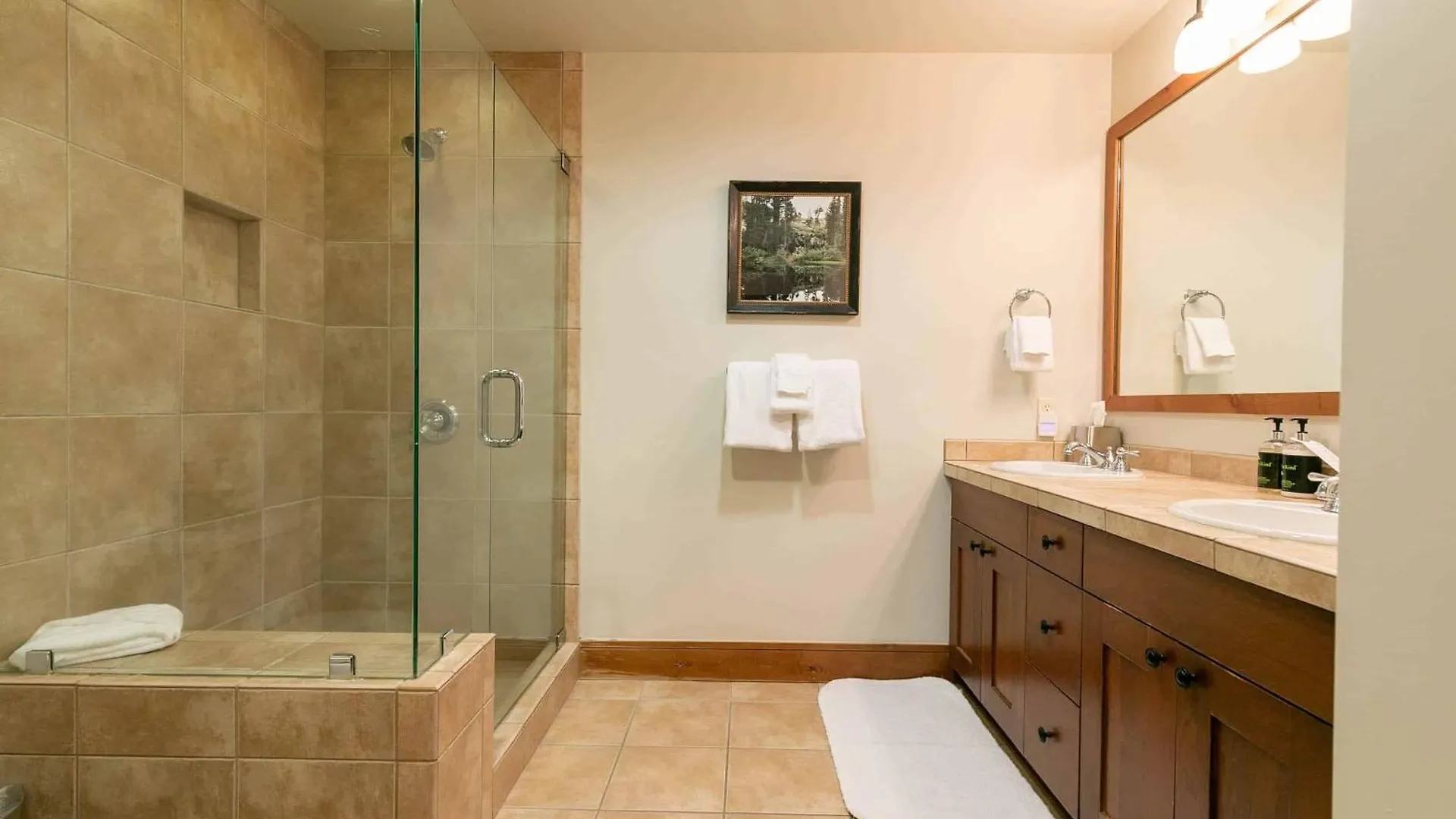 Catamount 405a By East West Hospitality