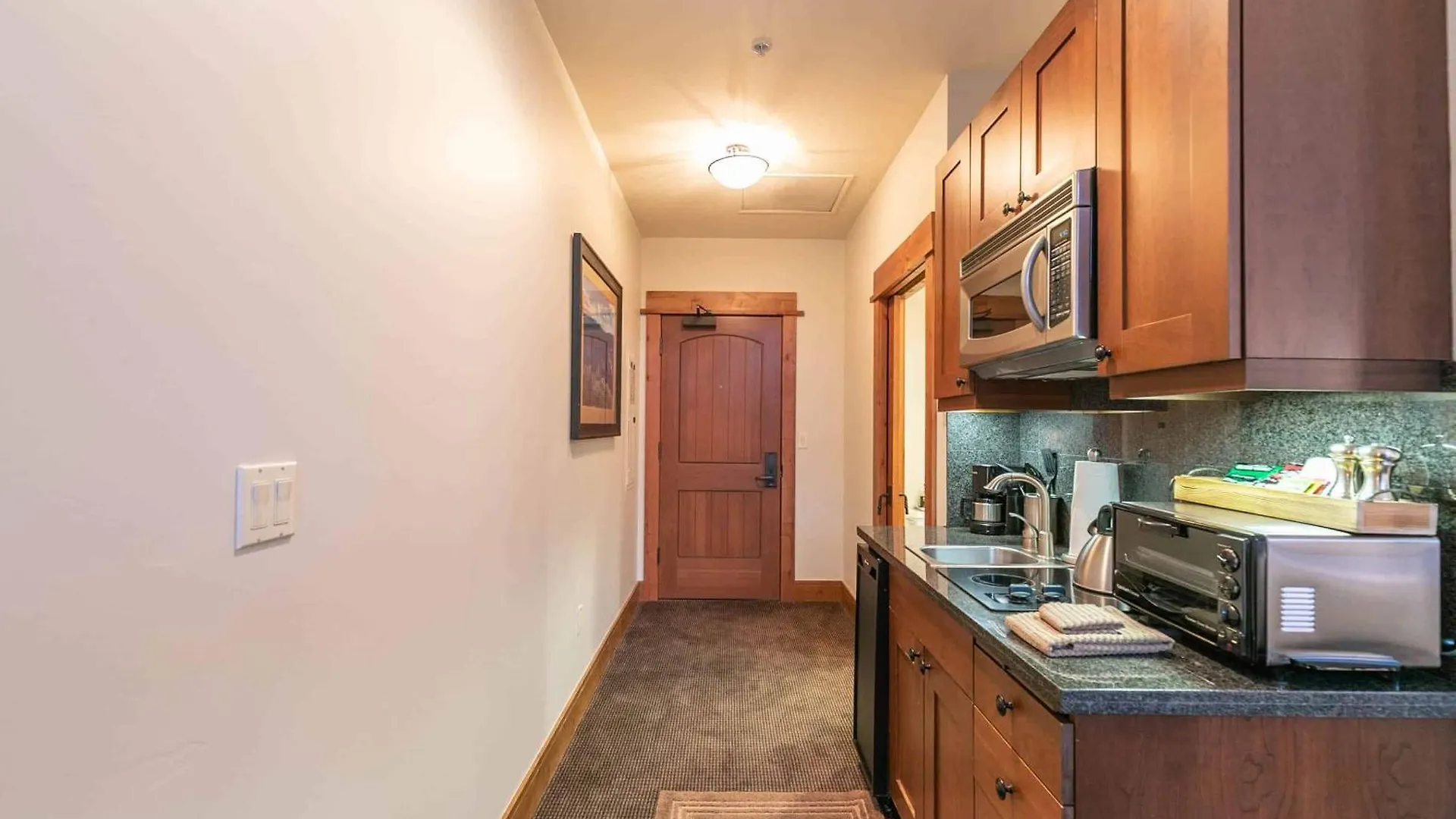 Catamount 405a By East West Hospitality