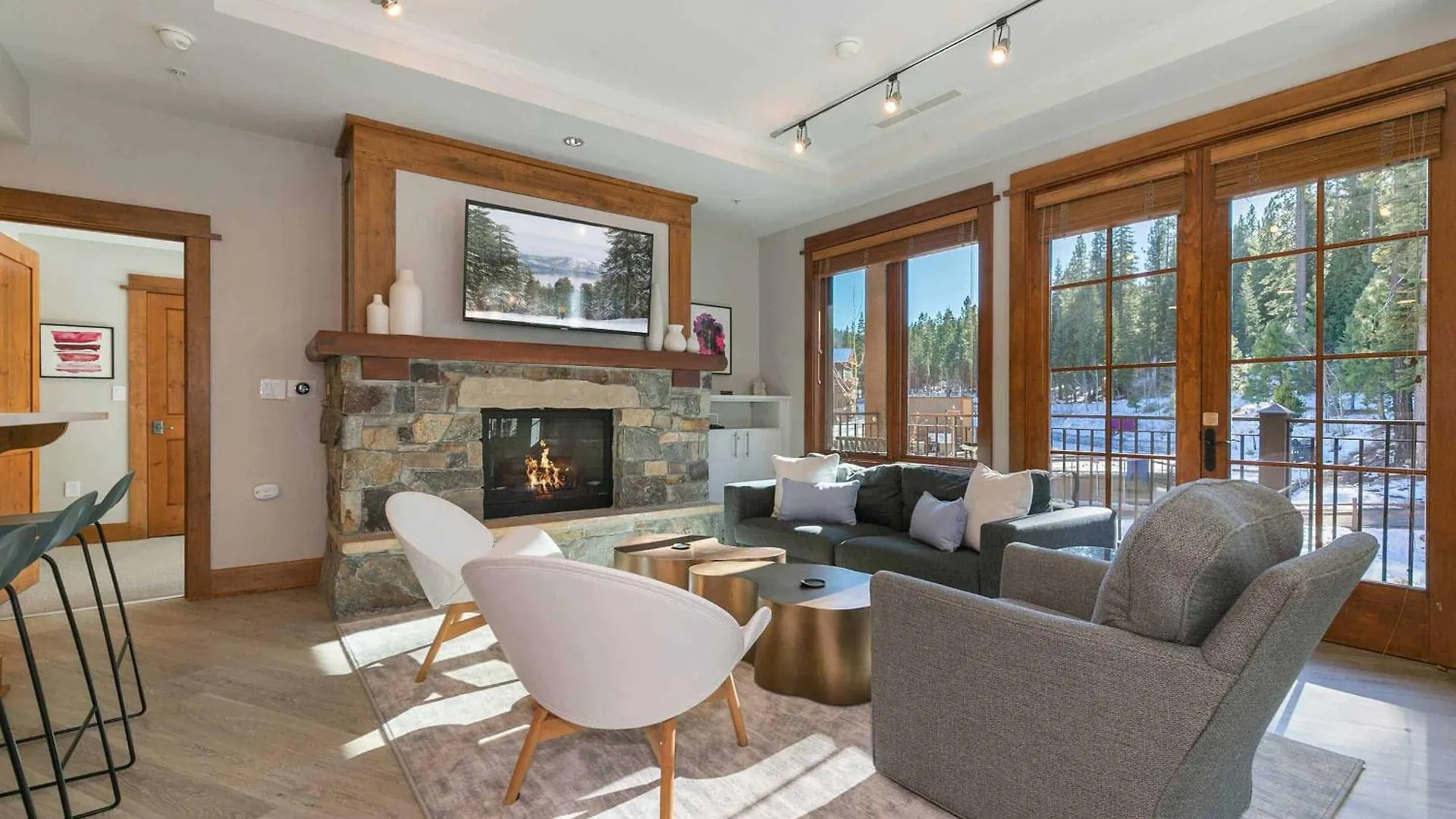 Iron Horse South 308 By East West Hospitality